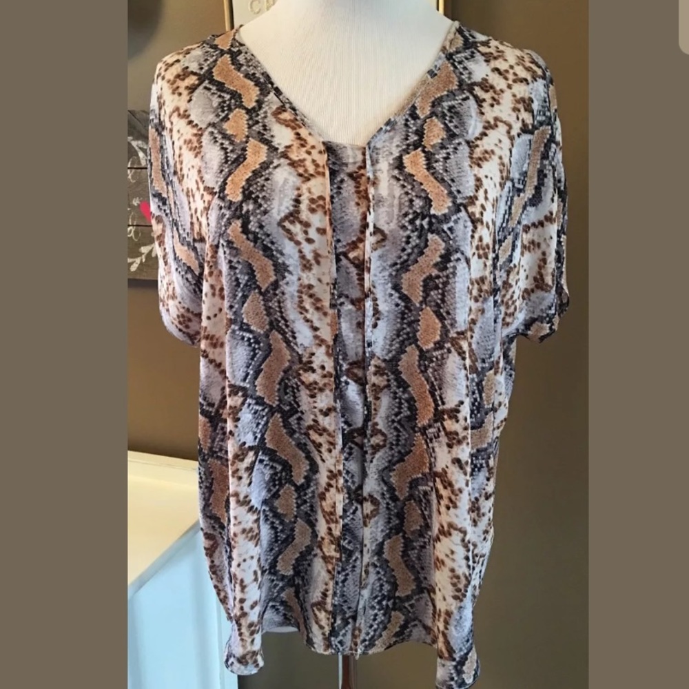 Carmen Marc Valvo Cold Shoulder Blouse